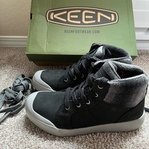 Keen Women’s Elena Boots 8.5